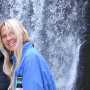 Meet your Posher, Carmela